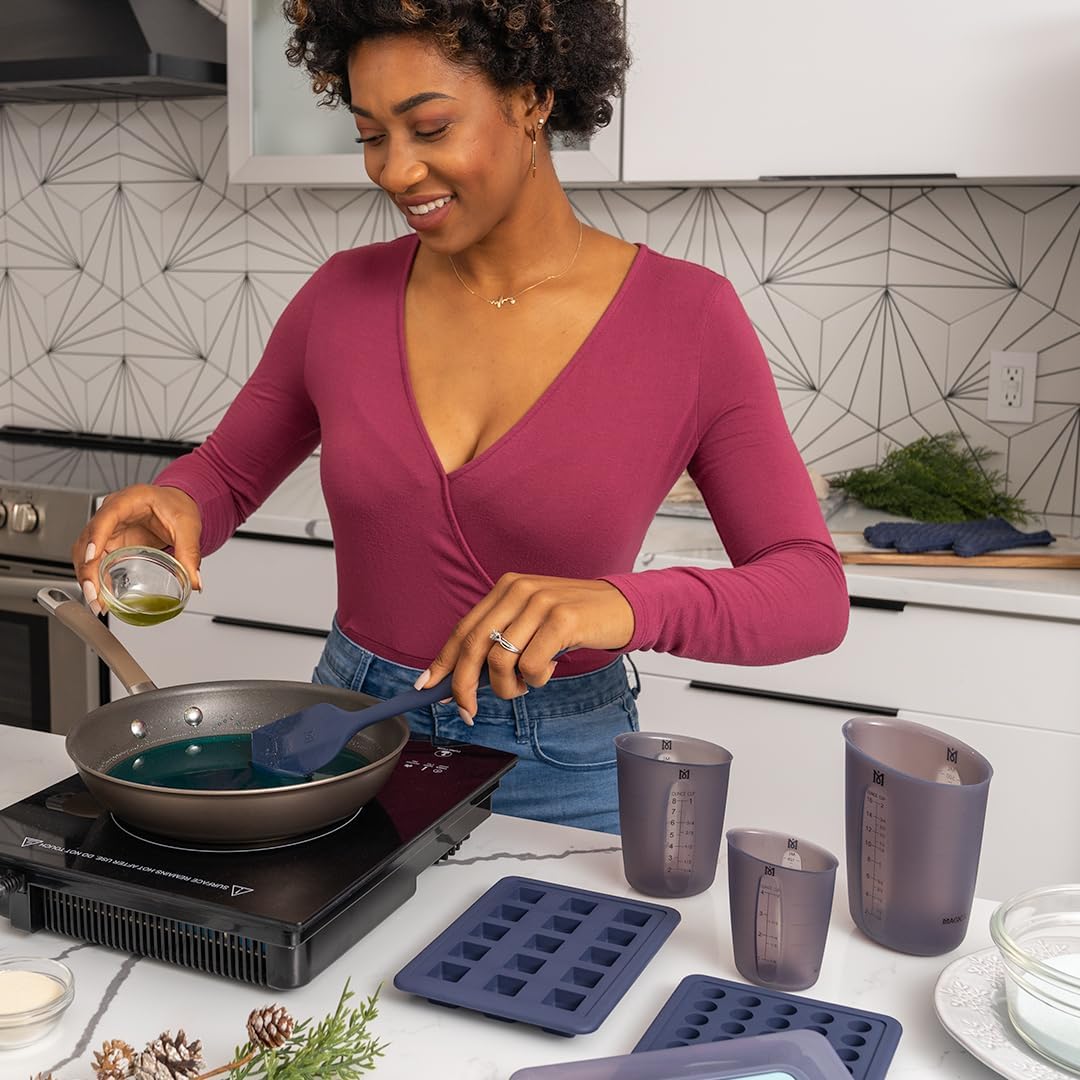 Magical Butter Silicone Measuring Cups – Heat-Resistant Non-Stick Microwave & Dishwasher-Safe with Easy Pour Spout – 3-Piece Set for Chocolate, Gummies, Candy & More