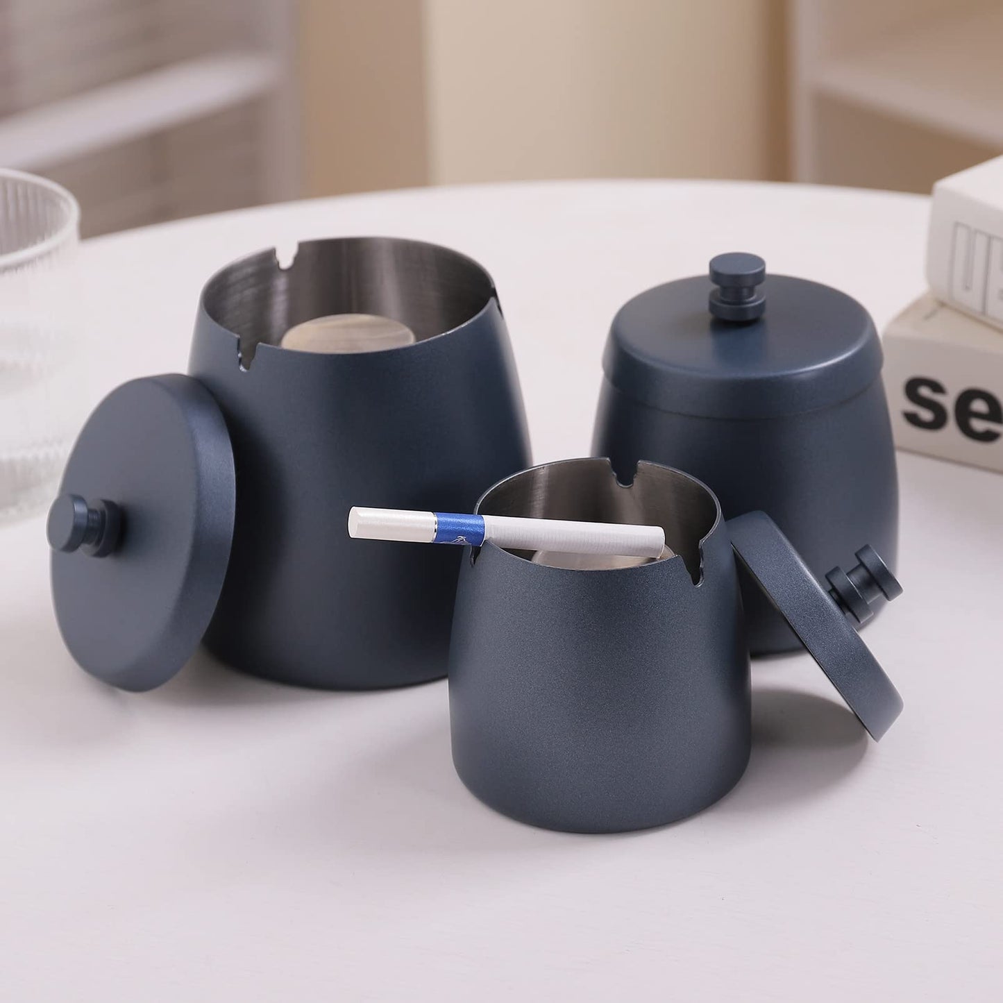 Ashtray with Lid for Cigarette, Stainless Steel Smokeless Odorless Windproof Ashtrays for Home Office Tabletop Outside Patio Outdoor Balcony(3.54"x3.0"x3.38")