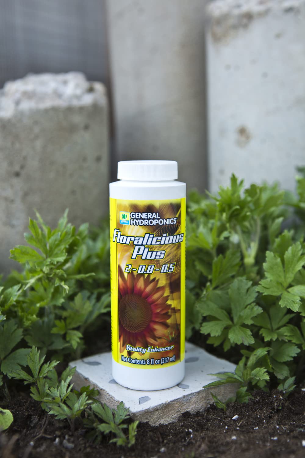 General Hydroponics Floralicious Plus, Vitality Plant Food, 2-0.8-0.5, 1 pt.
