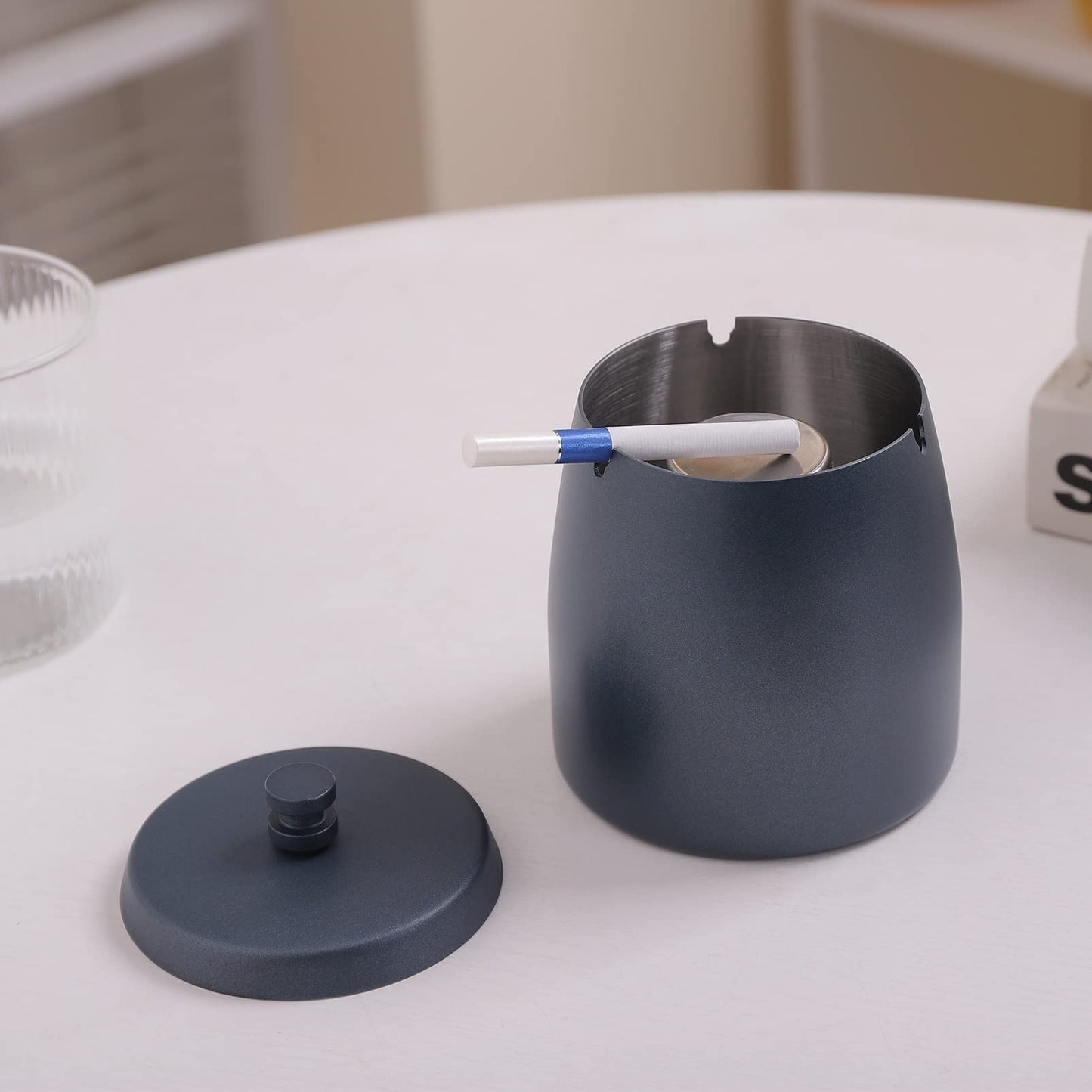 Ashtray with Lid for Cigarette, Stainless Steel Smokeless Odorless Windproof Ashtrays for Home Office Tabletop Outside Patio Outdoor Balcony(3.54"x3.0"x3.38")