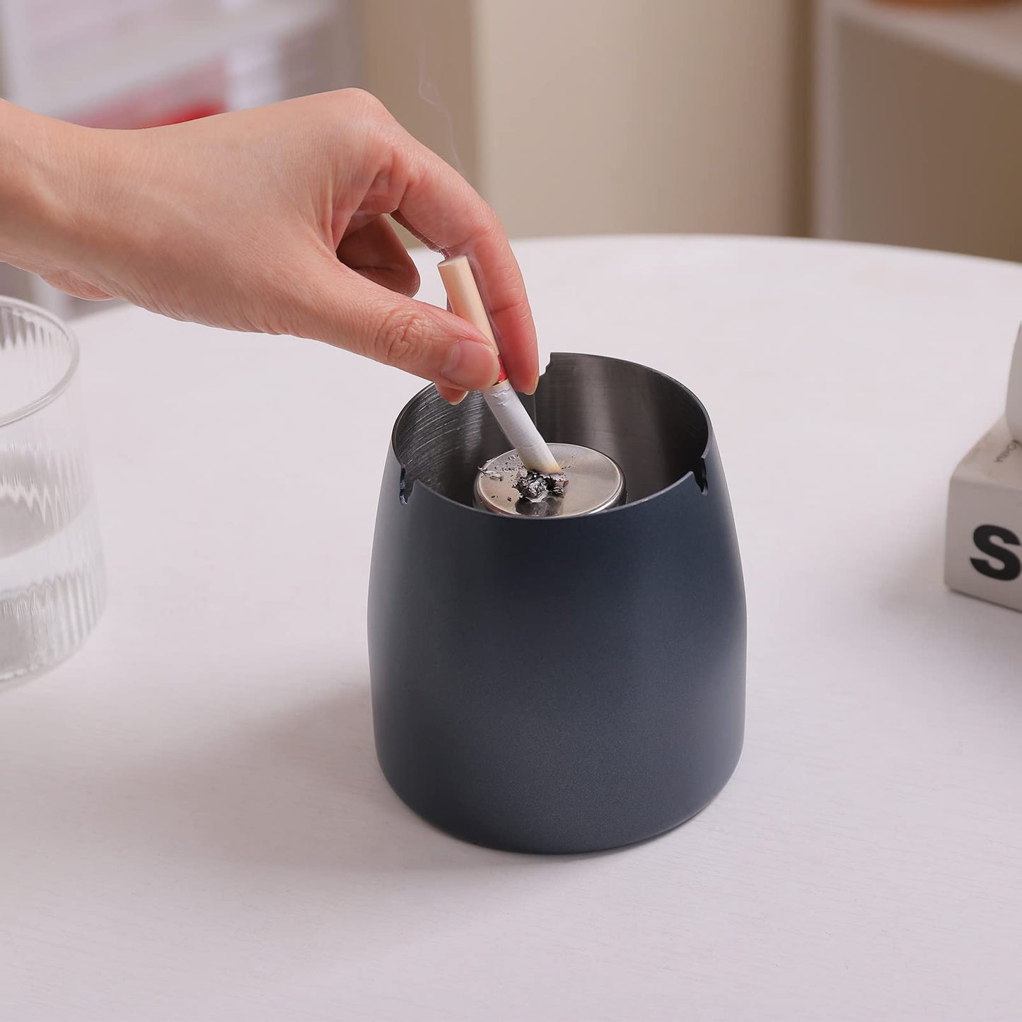 Ashtray with Lid for Cigarette, Stainless Steel Smokeless Odorless Windproof Ashtrays for Home Office Tabletop Outside Patio Outdoor Balcony(3.54"x3.0"x3.38")