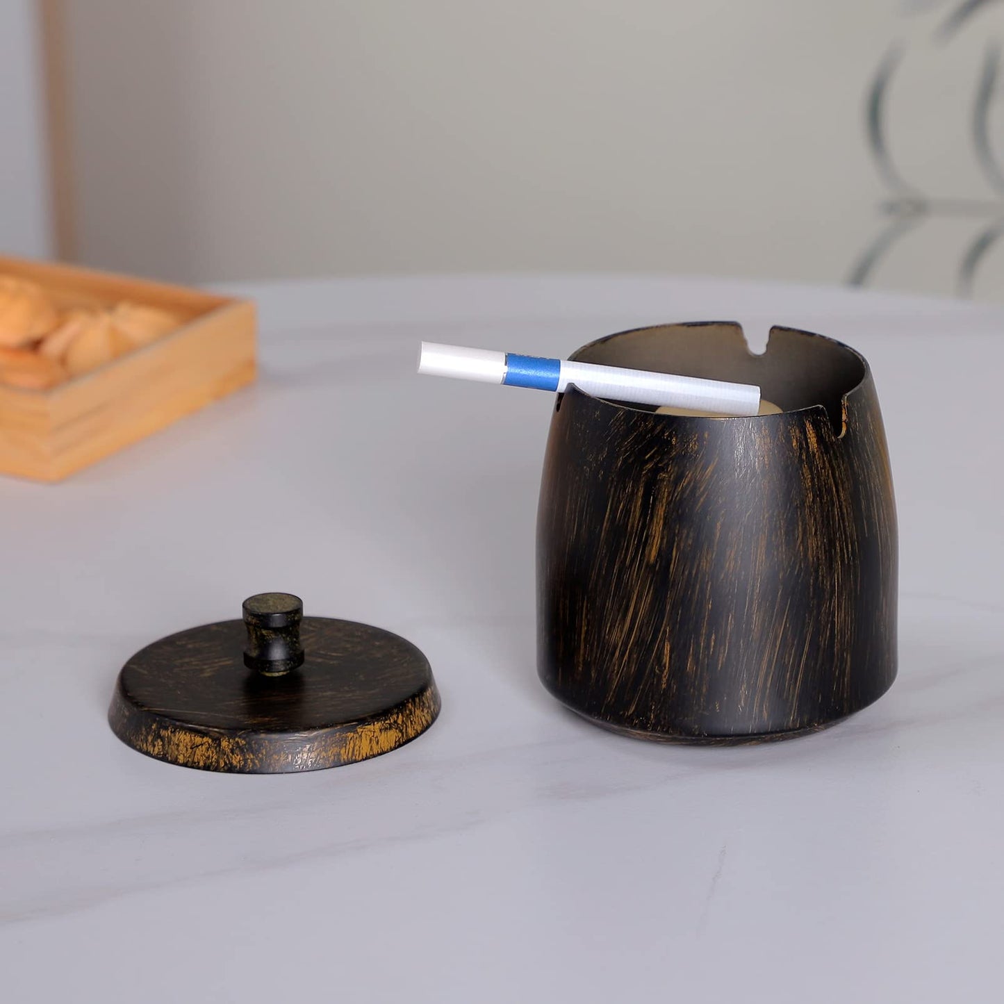 Ashtray with Lid for Cigarette, Stainless Steel Smokeless Odorless Windproof Ashtrays for Home Office Tabletop Outside Patio Outdoor Balcony(3.54"x3.0"x3.38")