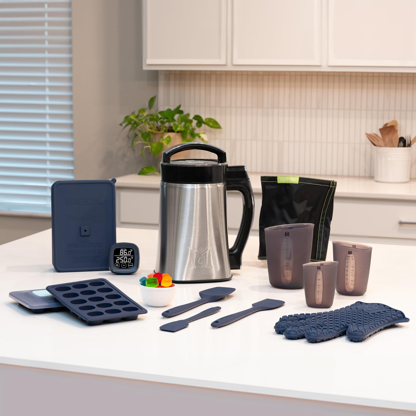 Magical Butter MB2E Machine – Easy Automated Infuser for Oils, Butters, Tinctures & More – Hands-Free Kitchen Botanical Extractor