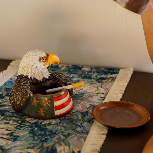 Ashtray, Cute Eagle Ashtray, Outdoors Resin Vintage Ashtrays, Mokeless indoor Collectible Gift for Home decor or Office