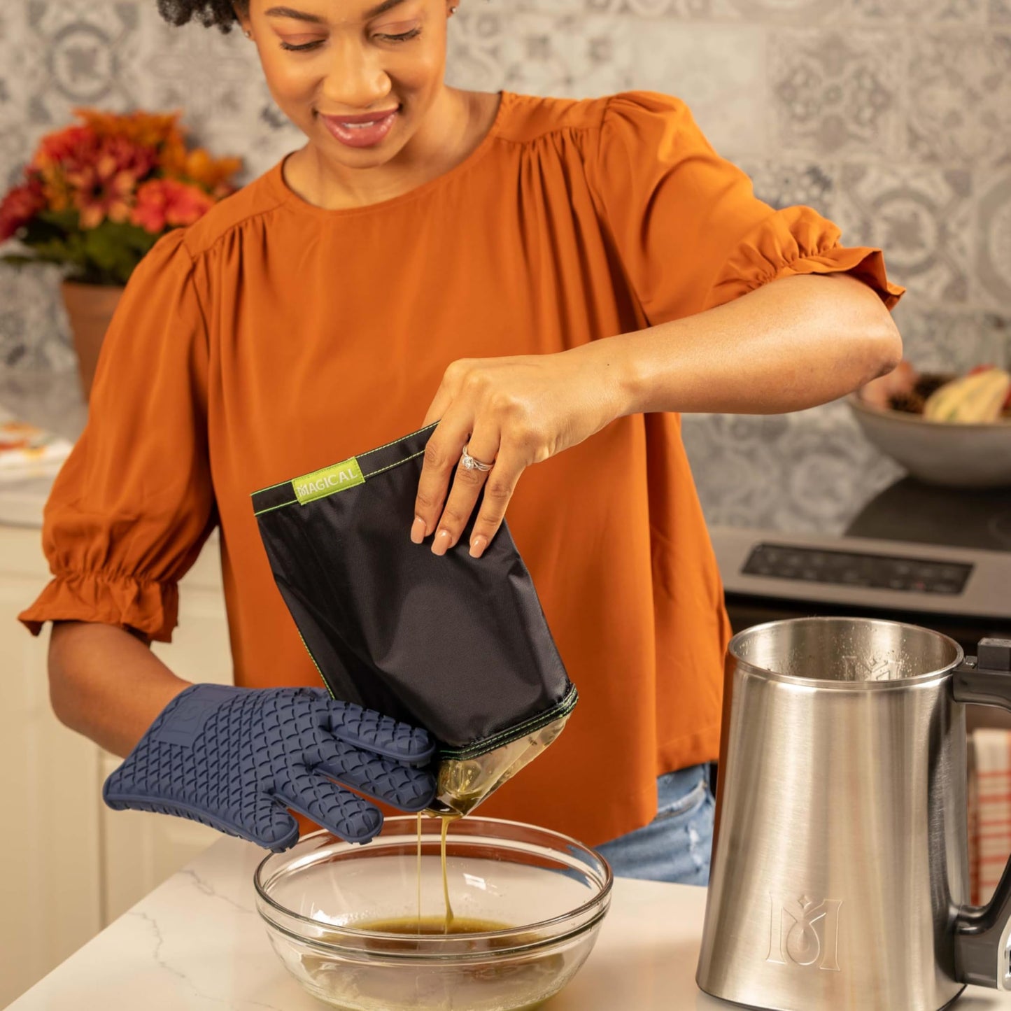 Magical Butter MB2E Machine – Easy Automated Infuser for Oils, Butters, Tinctures & More – Hands-Free Kitchen Botanical Extractor